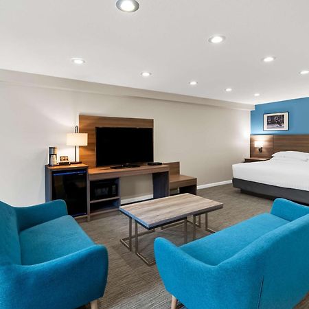 Travelodge by Wyndham Parksville Eksteriør billede